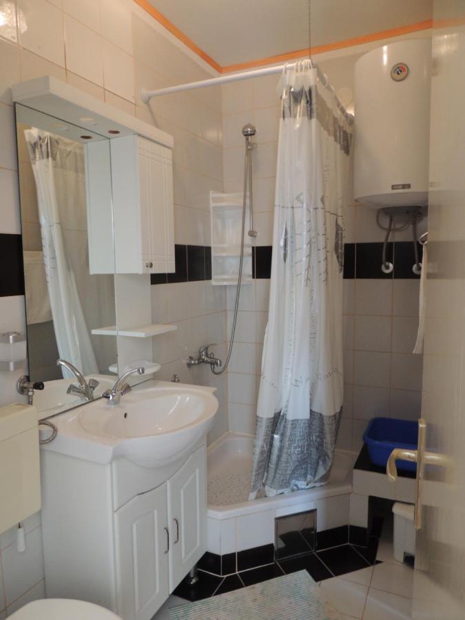 Apartman Husic Pag Town Zewnętrze zdjęcie