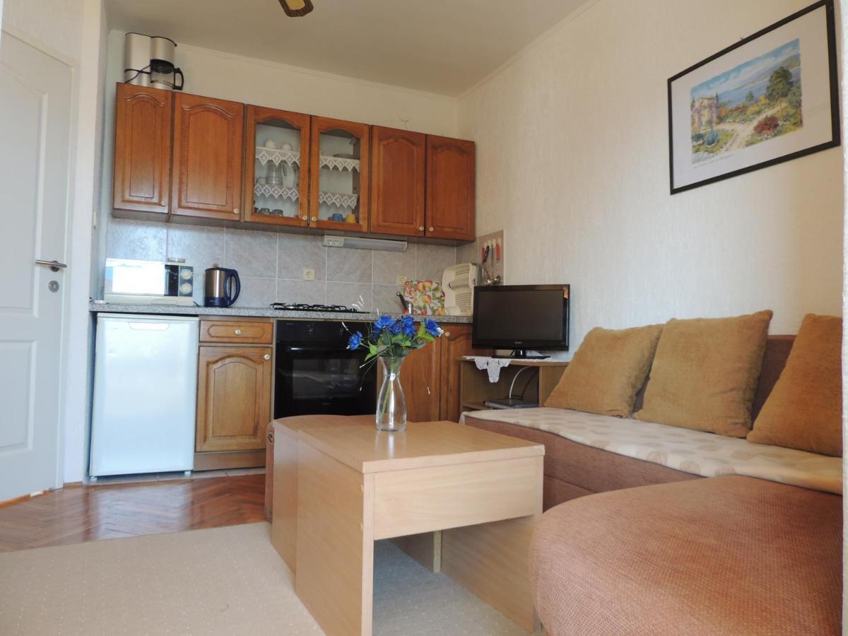 Apartman Husic Pag Town Zewnętrze zdjęcie