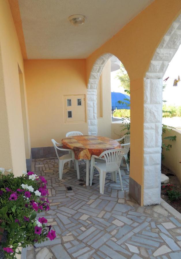 Apartman Husic Pag Town Zewnętrze zdjęcie