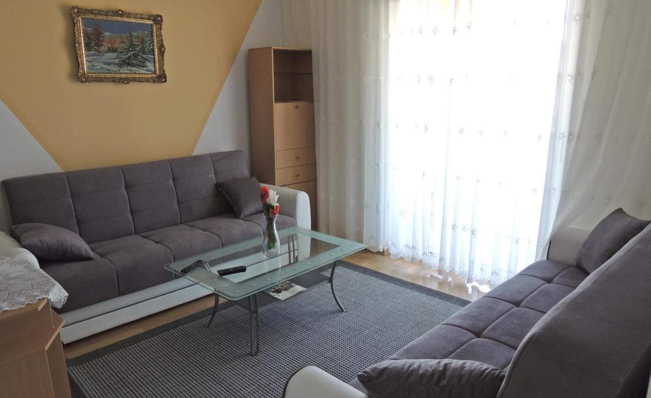 Apartman Husic Pag Town Zewnętrze zdjęcie