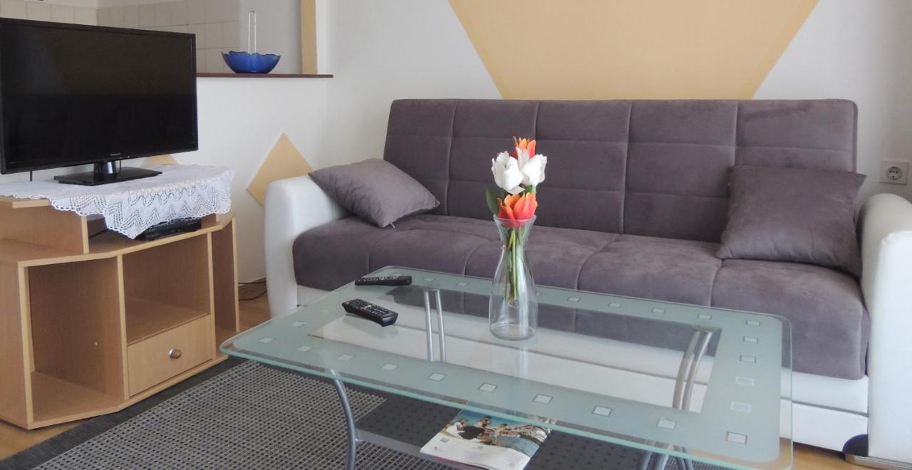 Apartman Husic Pag Town Zewnętrze zdjęcie