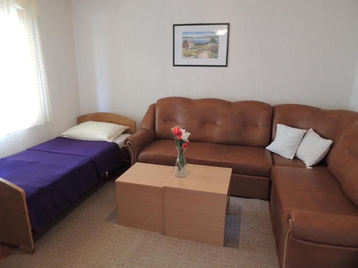 Apartman Husic Pag Town Zewnętrze zdjęcie