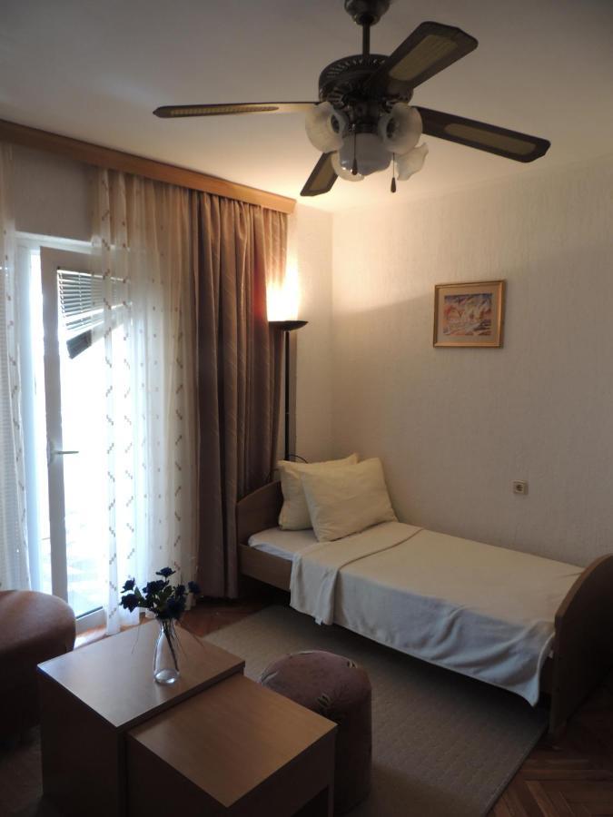 Apartman Husic Pag Town Zewnętrze zdjęcie